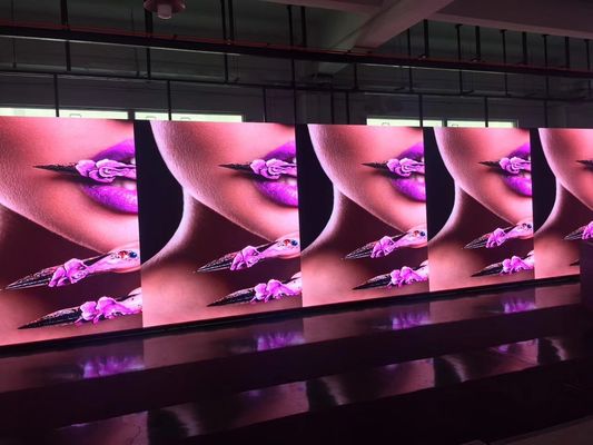 IP31 Netwerkbesturing Indoor Fixed LED Display P2.6 LED-scherm voor winkelcentrumreclame