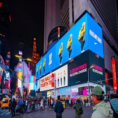 Buiten Full Color LED-scherm met hoge helderheid en refresh rate van 1920-3840Hz