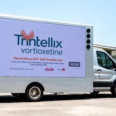 GCL Customized Outdoor Mobile Advertising Truck Van Trailer P6 6500nits Helderheid