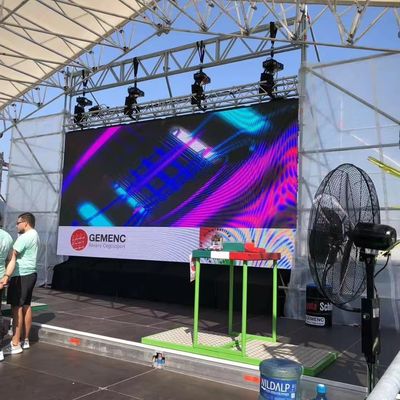 Nieuwste LED-scherm voor buitenverhuur P1.5625 P1.953 P2.6 mm 7680 Hz paneel gebogen scherm voor podiumshows, evenementen en buitenreclame
