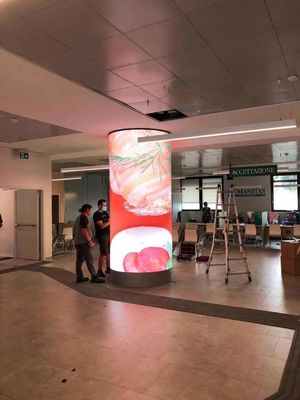 Installatie binnenshuis P3 Circulaire zuil LED Soft Module met hoge contrastverhouding 5000 1 en 256 kleurdiepte