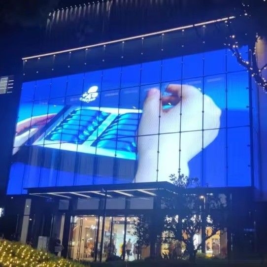 Doorzichtig LED-scherm voor ramen 1000 mm Panelgrootte LED-maascherm 32768 punten/m2 Pixeldichtheid