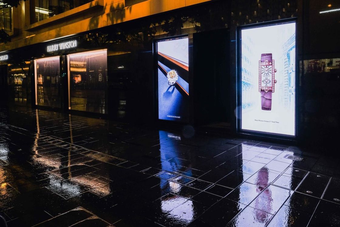GA Series P4 Poster Led Display W1366*H1920mm Module Grootte 320*160mm IP65 Buiteninstallatie 8000 nits