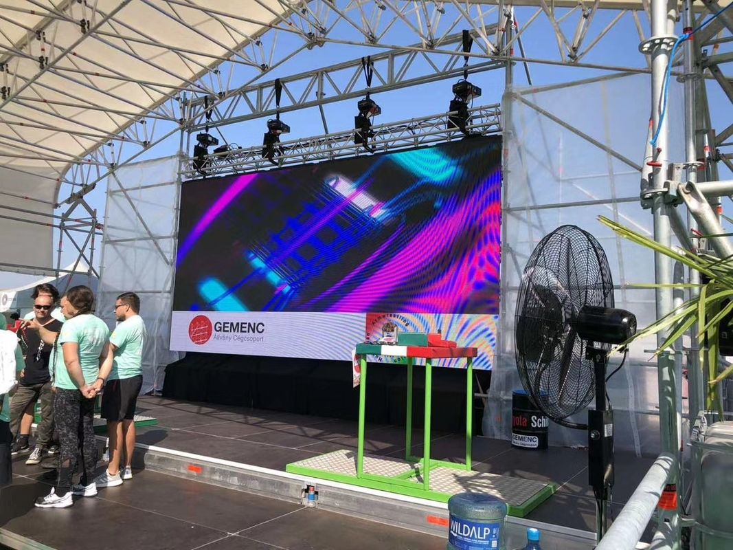 P2.6 P 2.976 P3.91mm Outdoor Full Front Service met hoekbeschermers LED Display Screen Event Huur Billboard