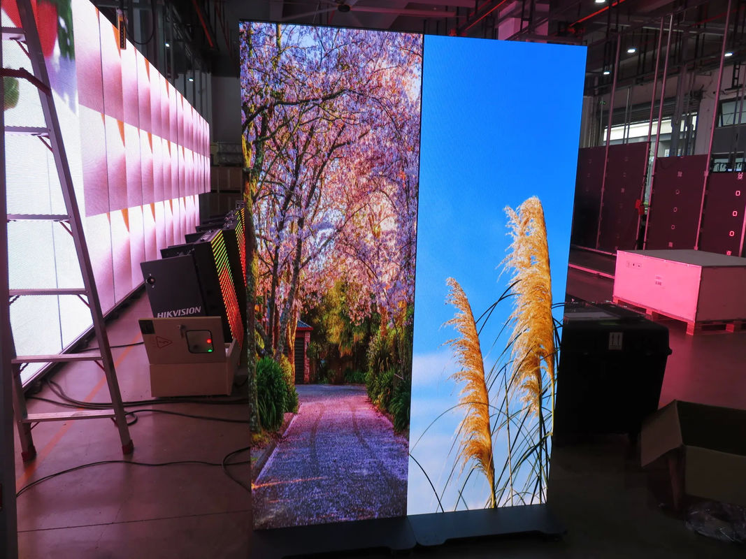 GOB P1.5 P1.8 P2 Indoor Led Poster Screen voor Banner Draagbare Led Video Wall met Wielen voor Trade Show Store