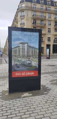 Goede prijs Outdoor LED poster met P2.5/P3/P4 Pixel Pitch 5500nits Helderheid en 960*1920mm Aanpasbare schermgrootte online